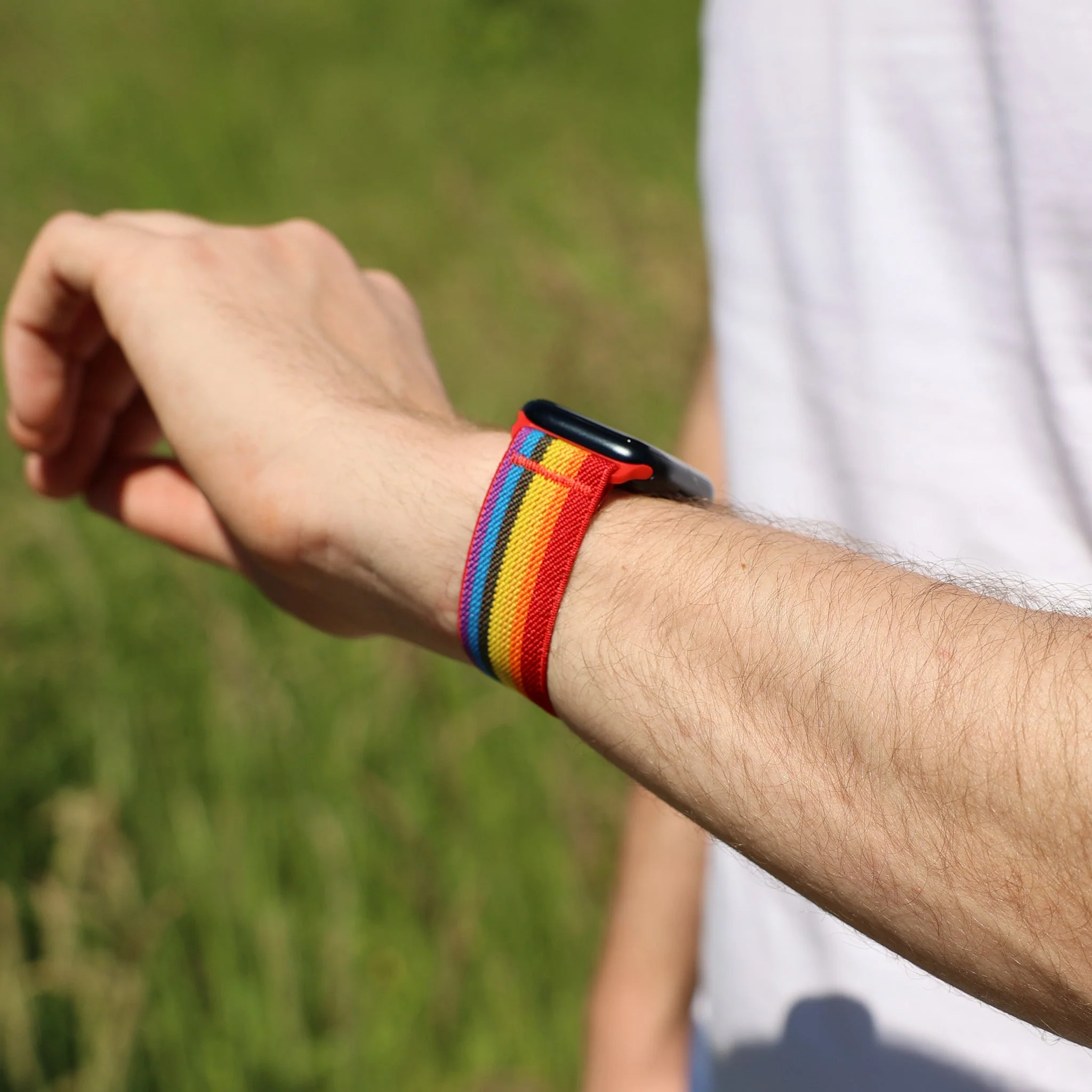 Gemustertes Solo Loop Armband für Apple Watch - Image 6